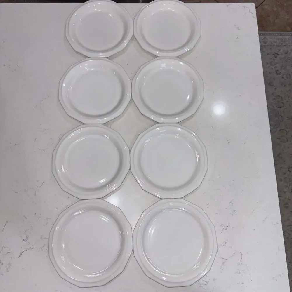 Vintage Pfaltzgraff Heritage White Ceramic Bread/Dessert Plates (8)